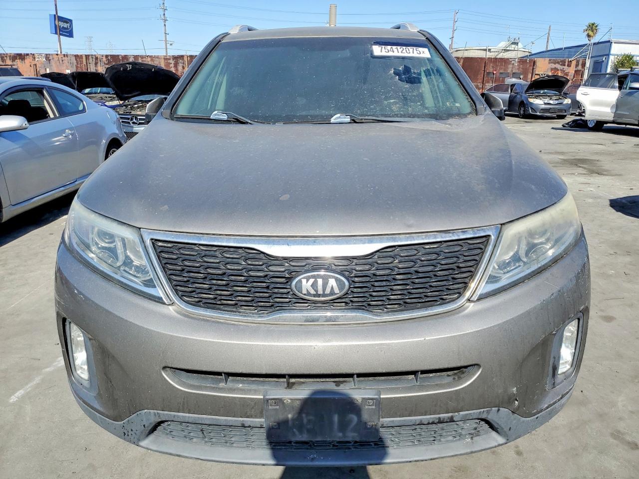 2014 KIA SORENTO