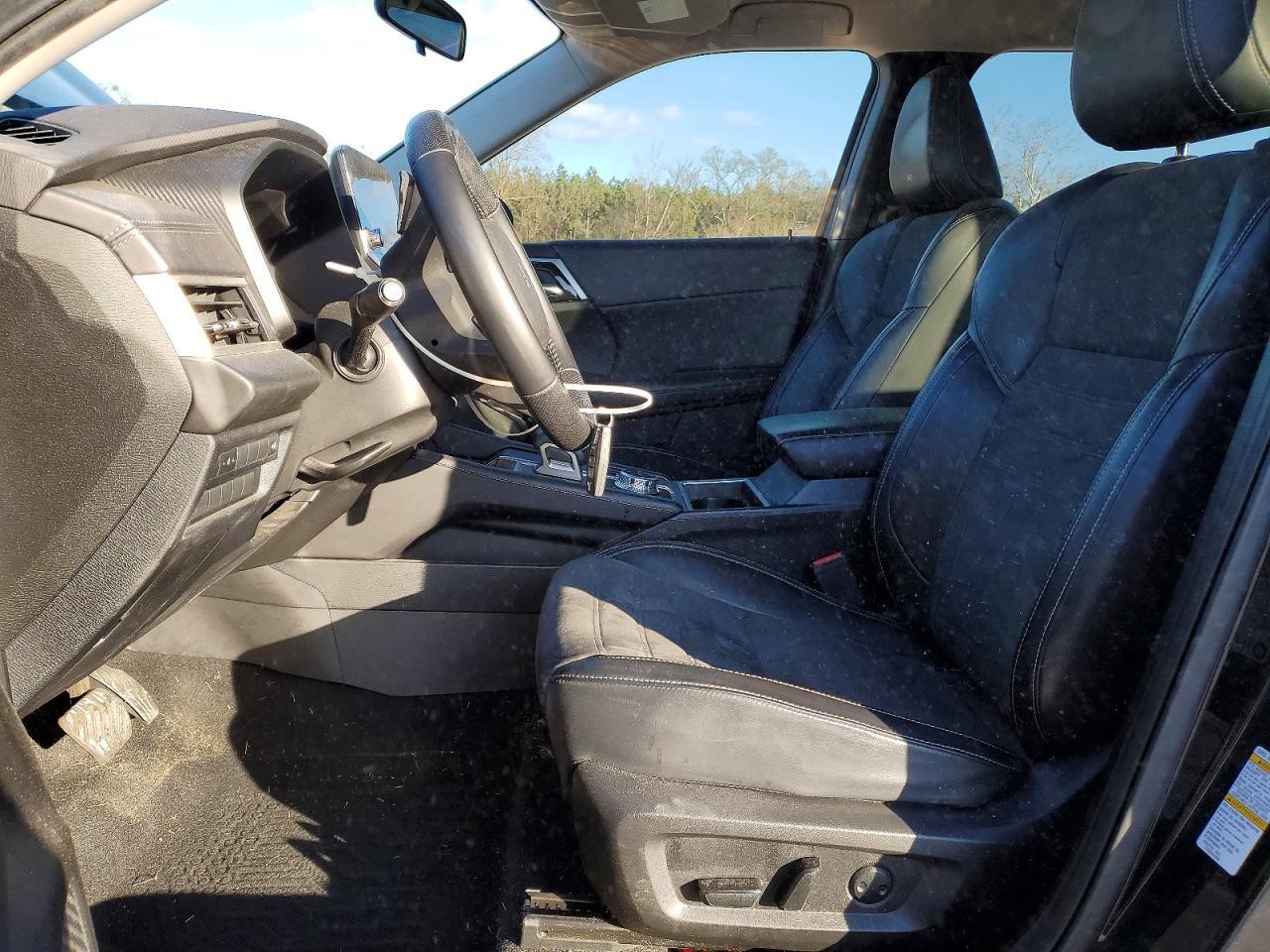 2024 MITSUBISHI outlander