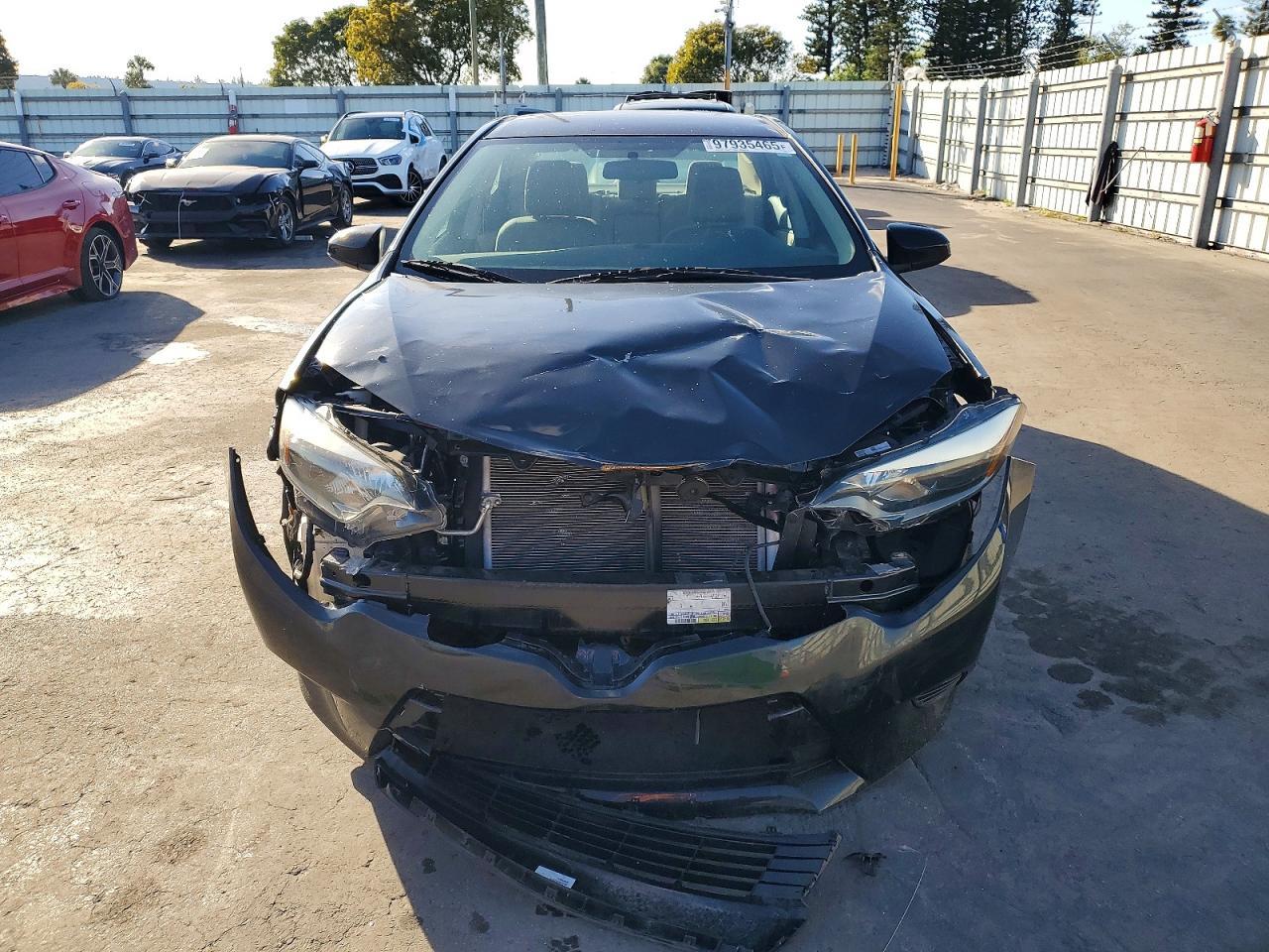 2016 TOYOTA COROLLA