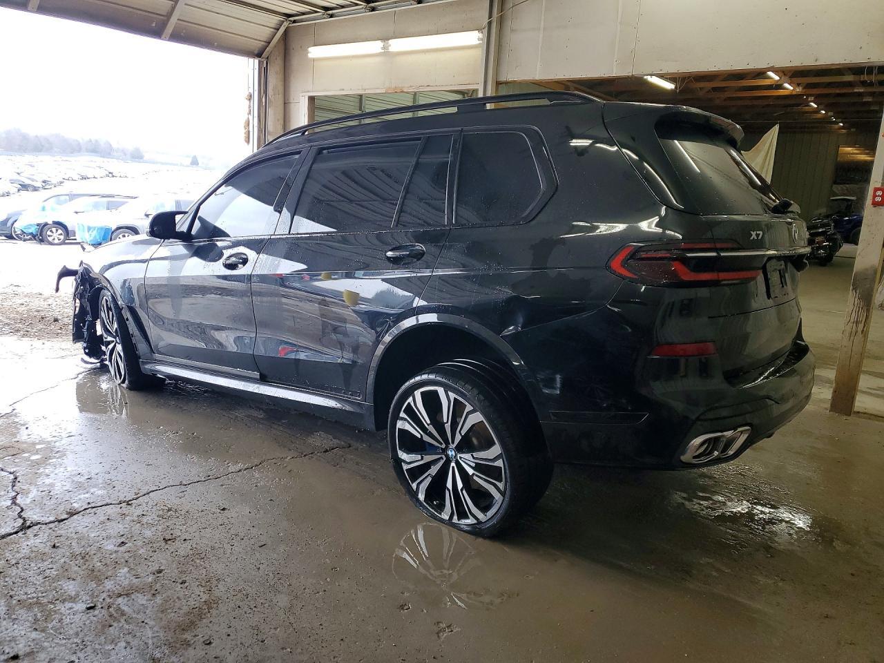 2024 BMW X7
