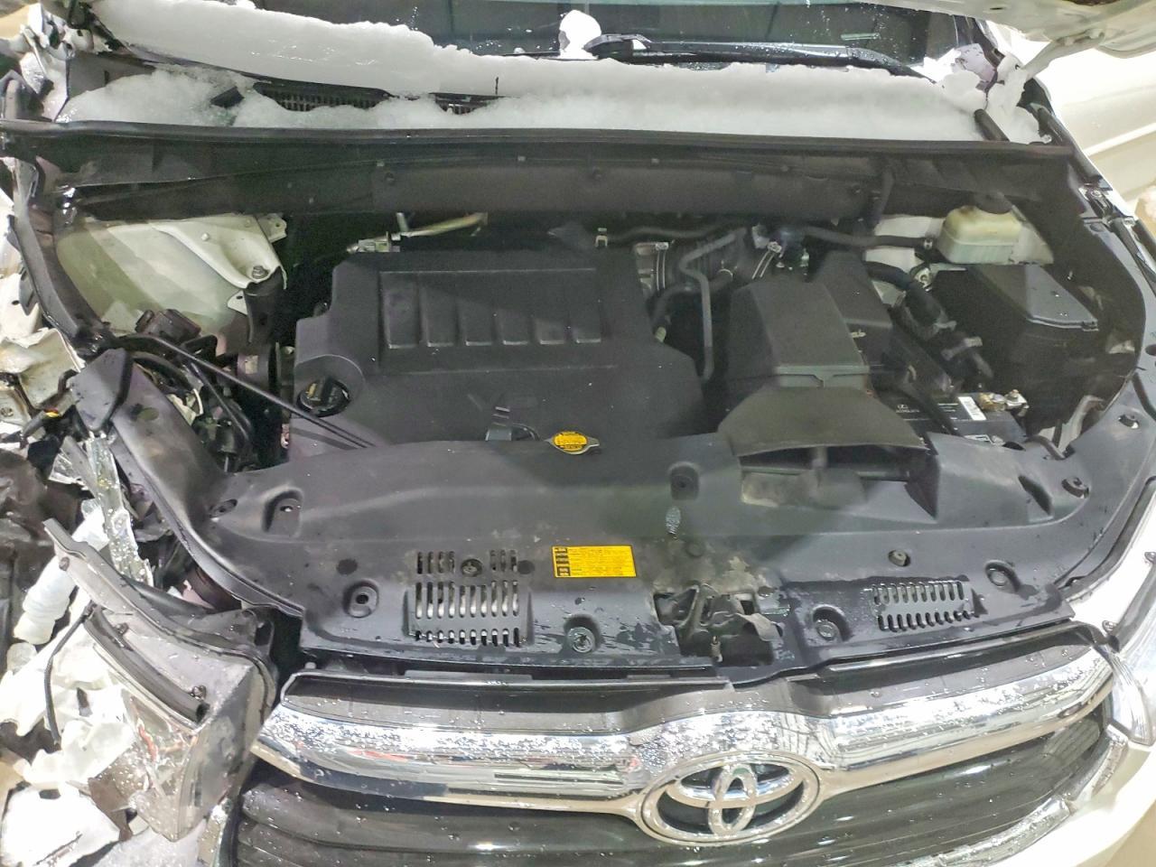 2015 TOYOTA HIGHLANDER