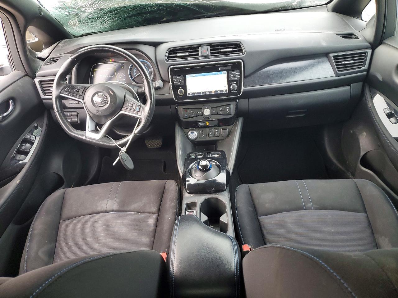 2018 NISSAN LEAF