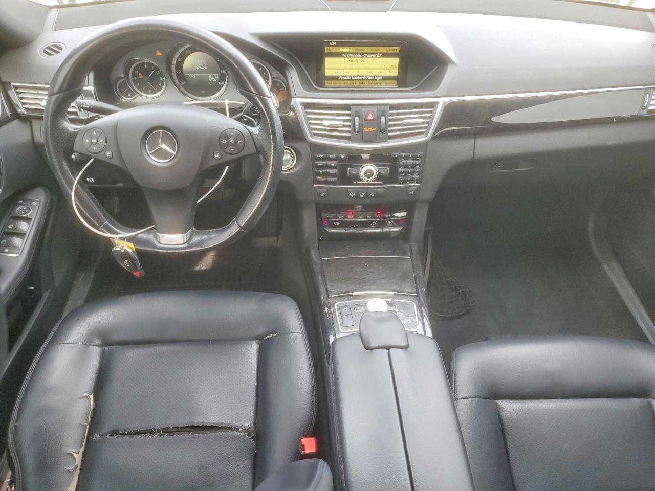 2011 MERCEDES-BENZ E-Class