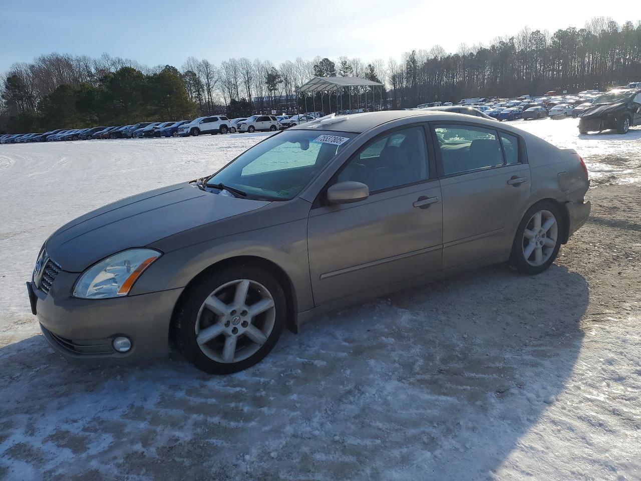 2004 NISSAN Maxima