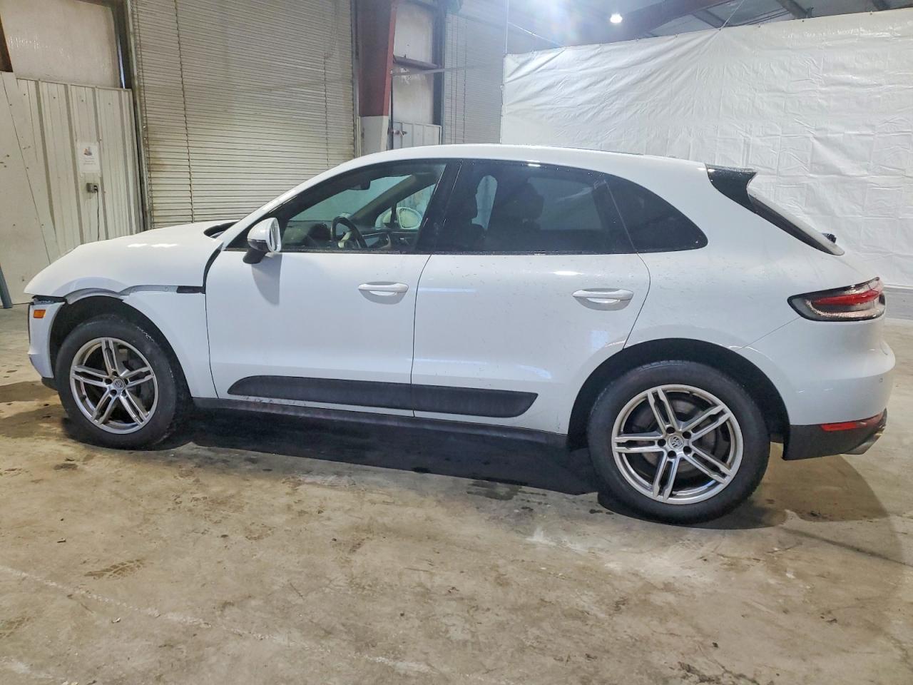 2021 PORSCHE Macan