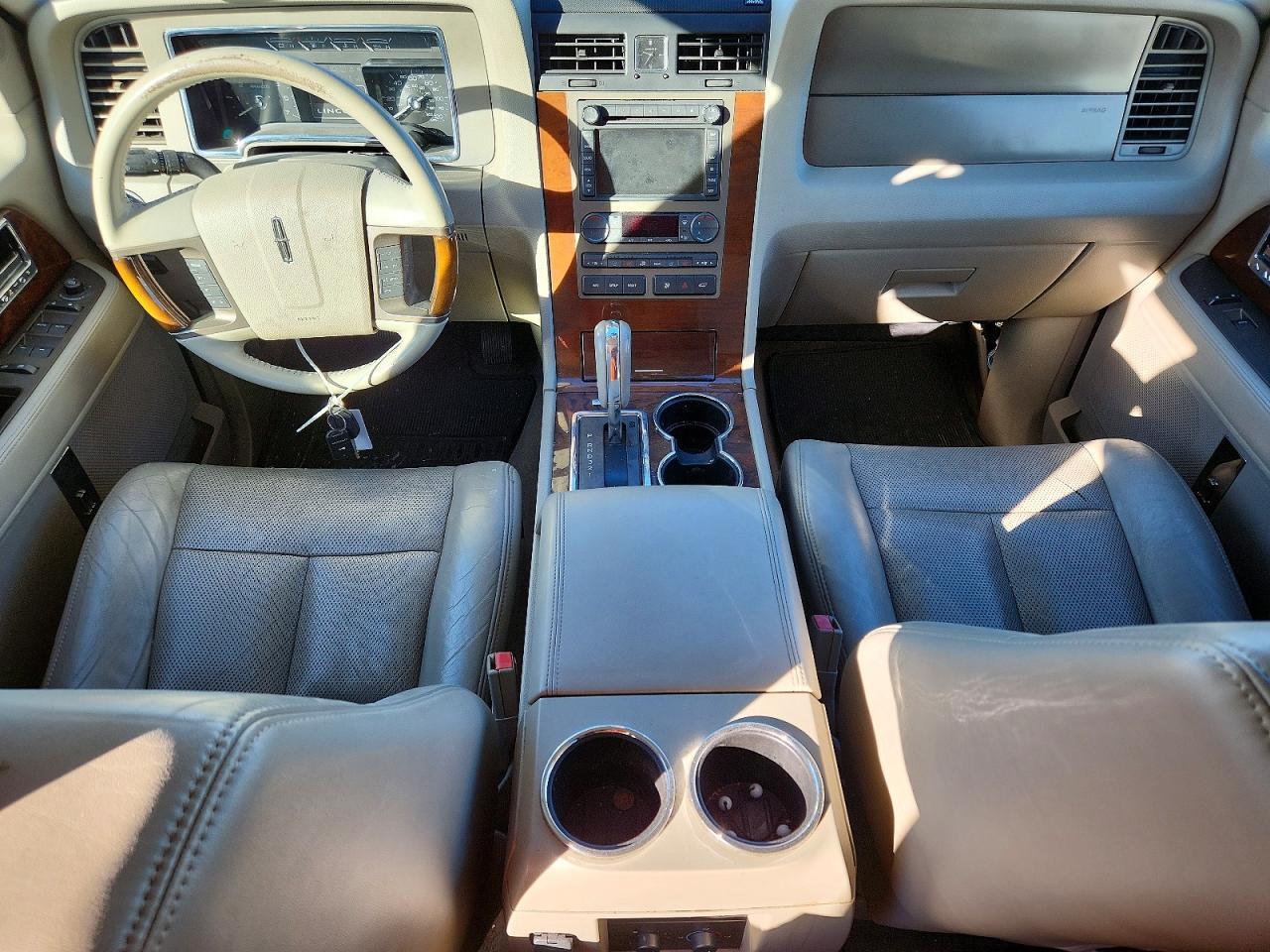 2013 LINCOLN Navigator