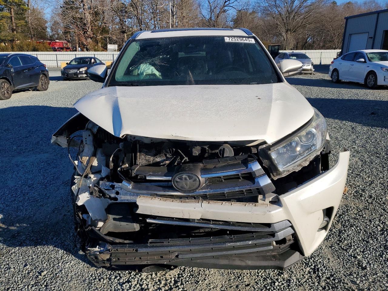 2018 TOYOTA HIGHLANDER