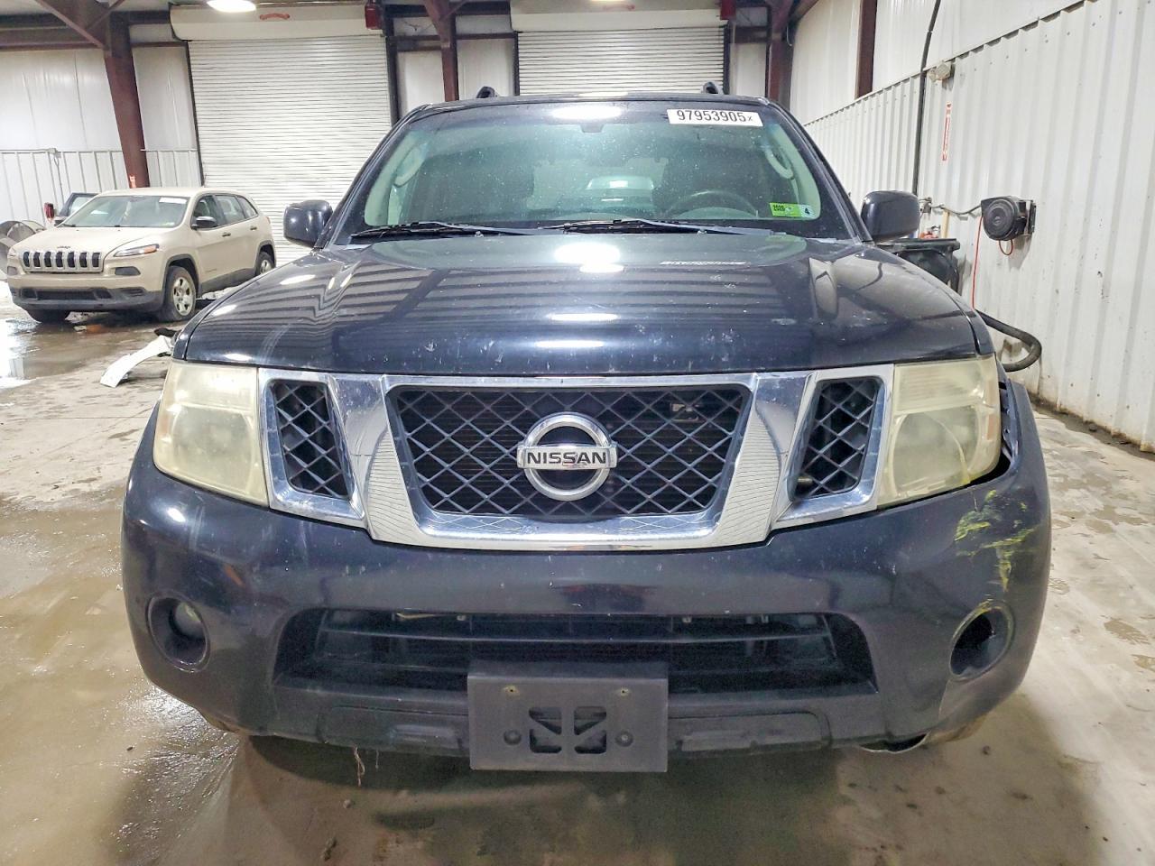 2011 NISSAN PATHFINDER