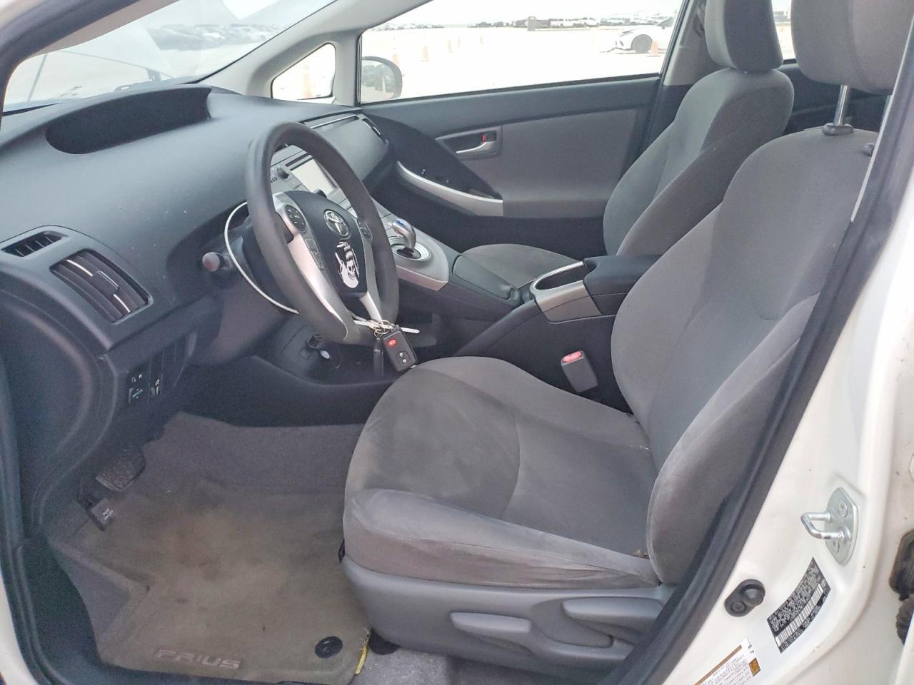 2014 TOYOTA PRIUS