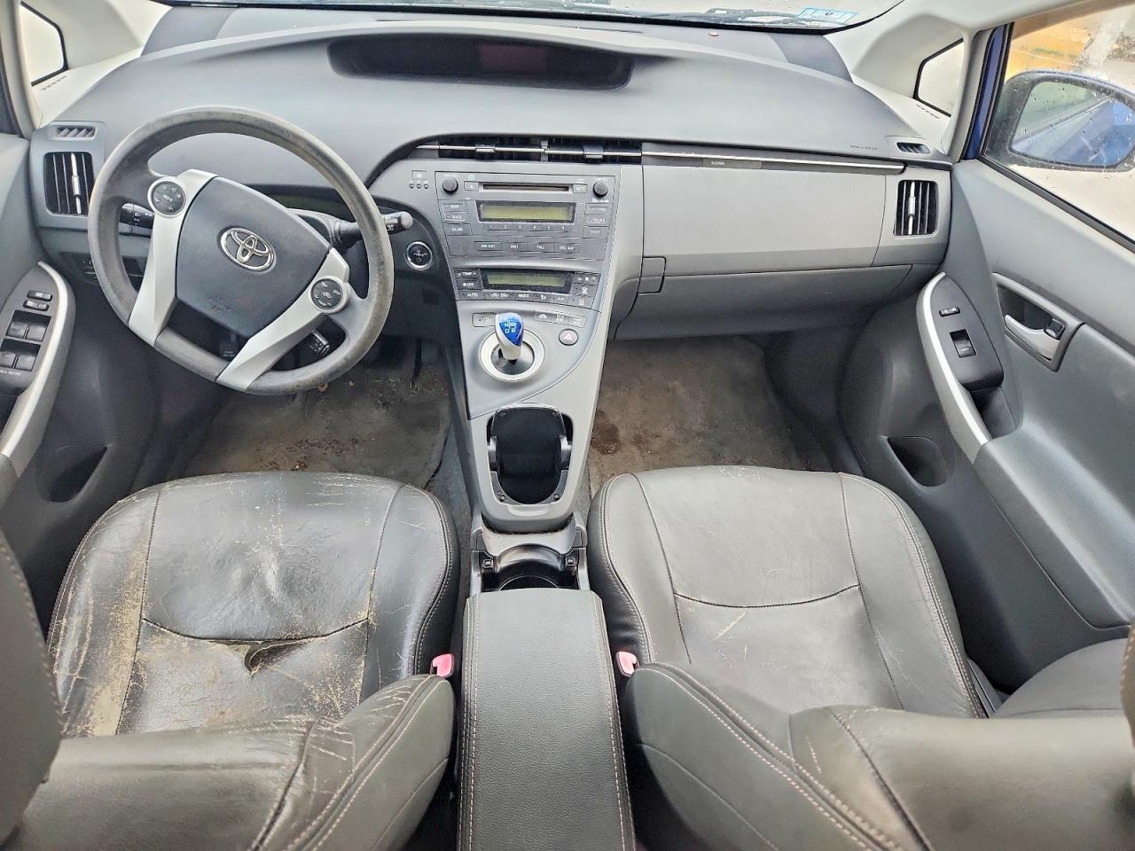 2011 TOYOTA PRIUS