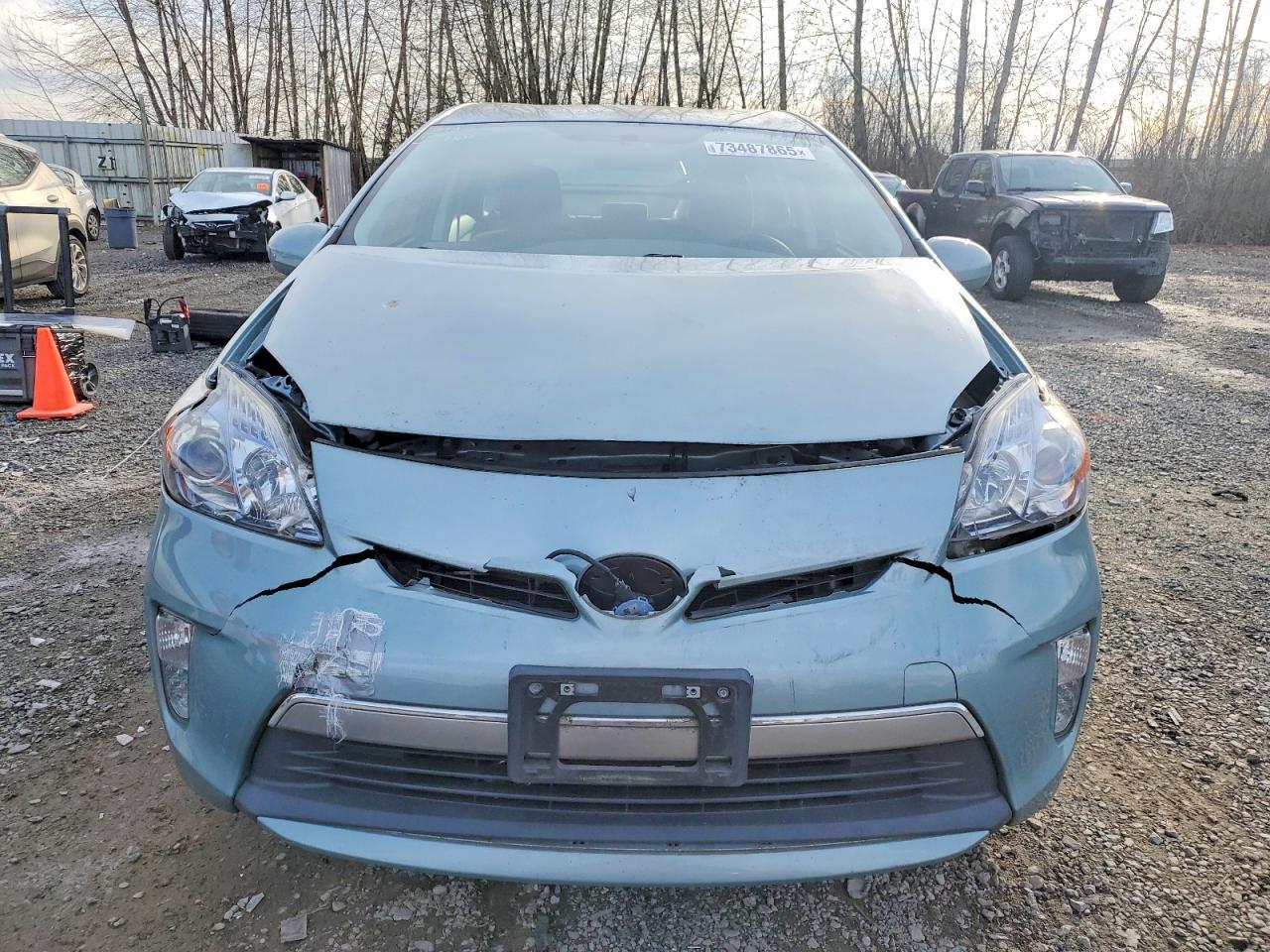 2015 TOYOTA Prius Plug-In