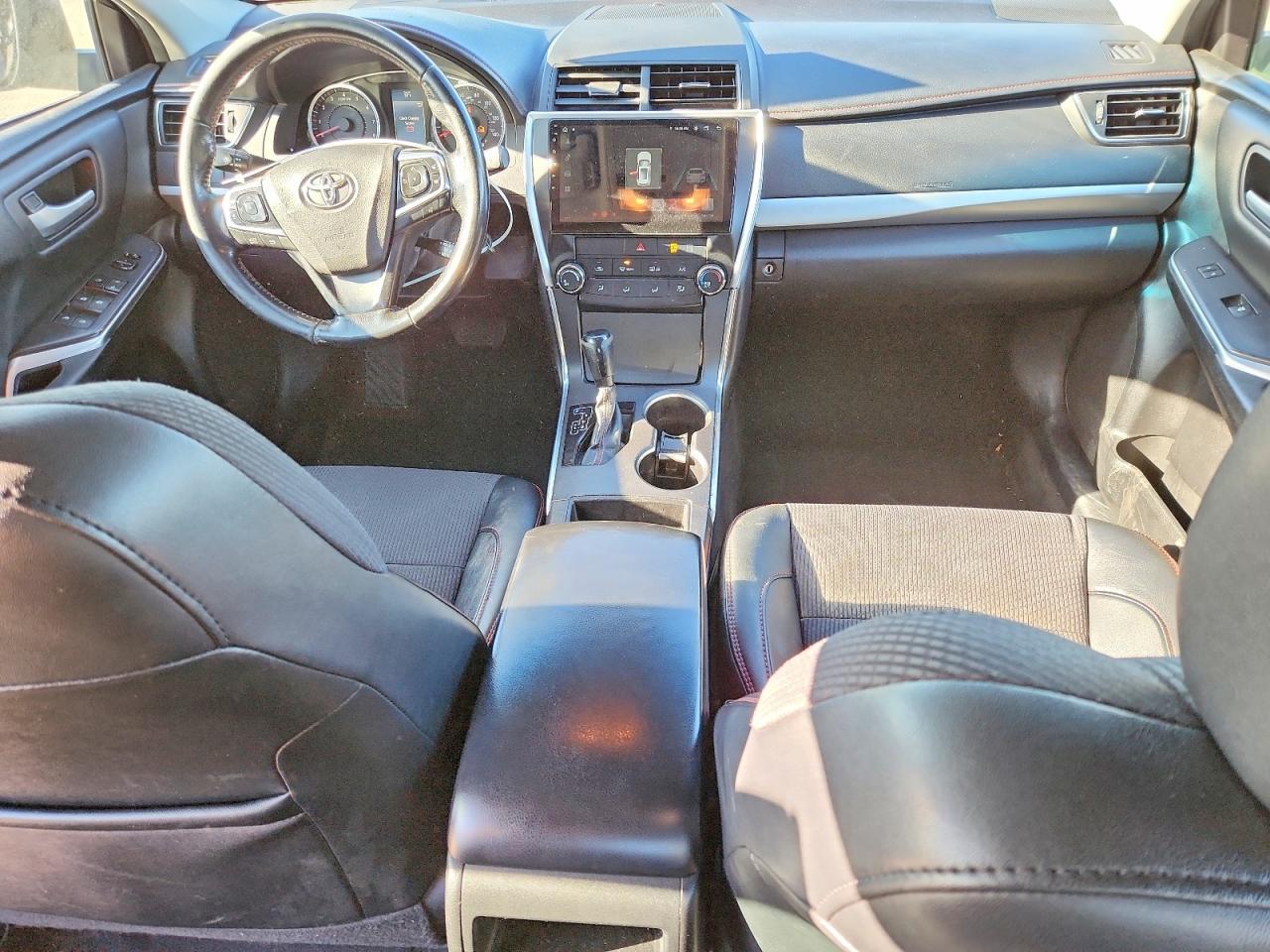2016 TOYOTA CAMRY