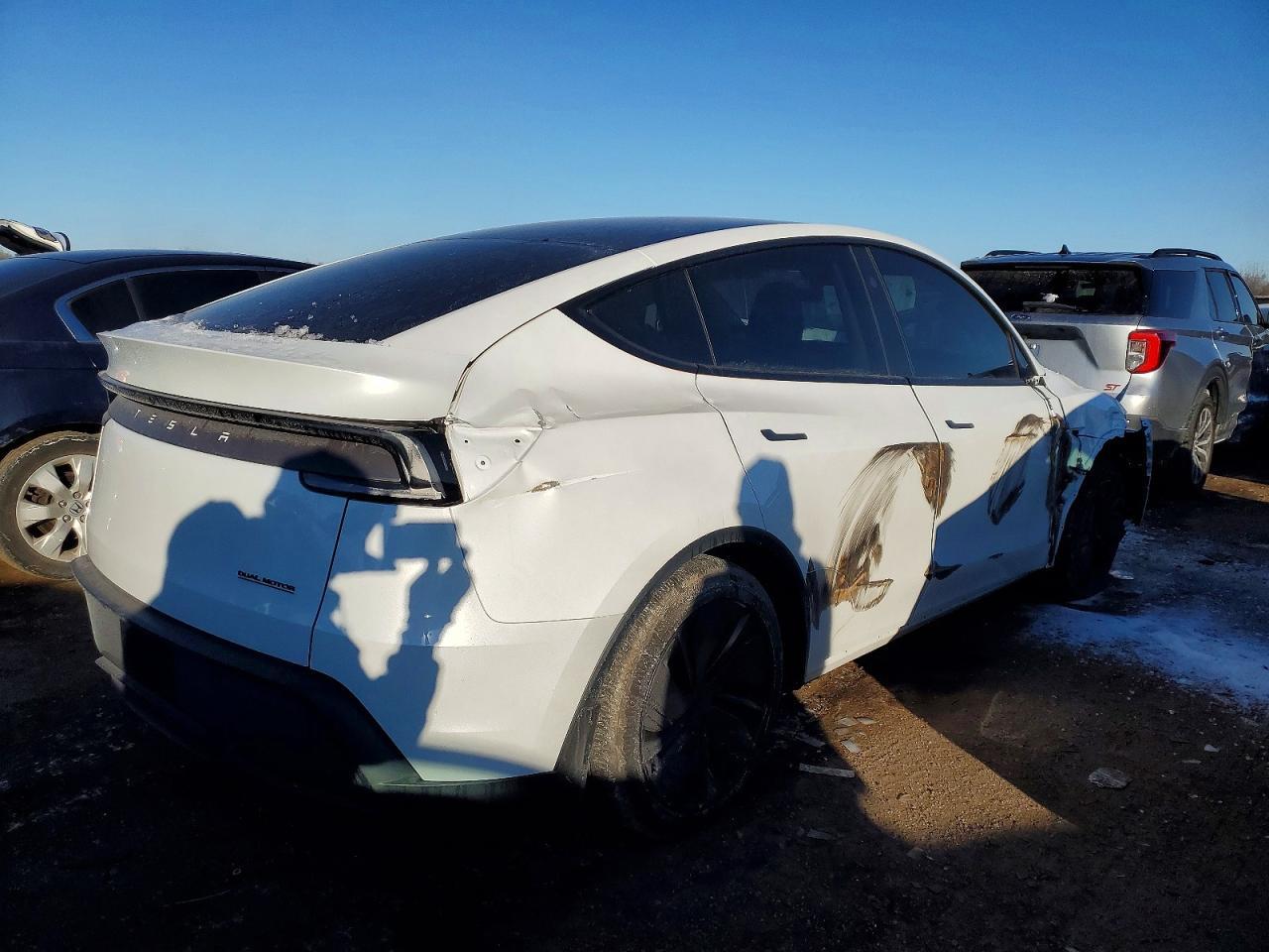 2026 TESLA MODEL Y