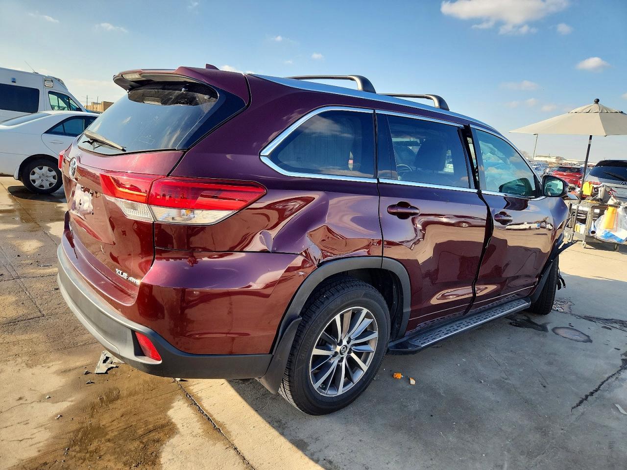 2018 TOYOTA HIGHLANDER