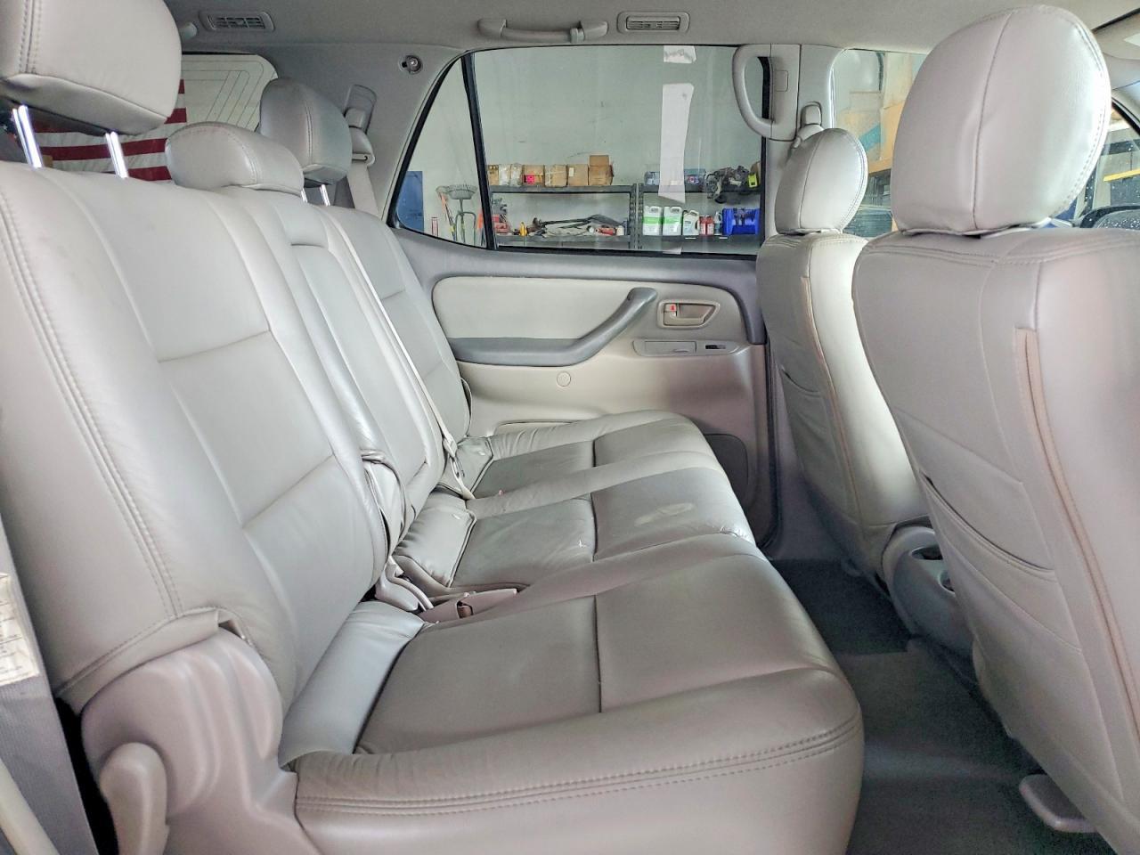 2007 TOYOTA Sequoia