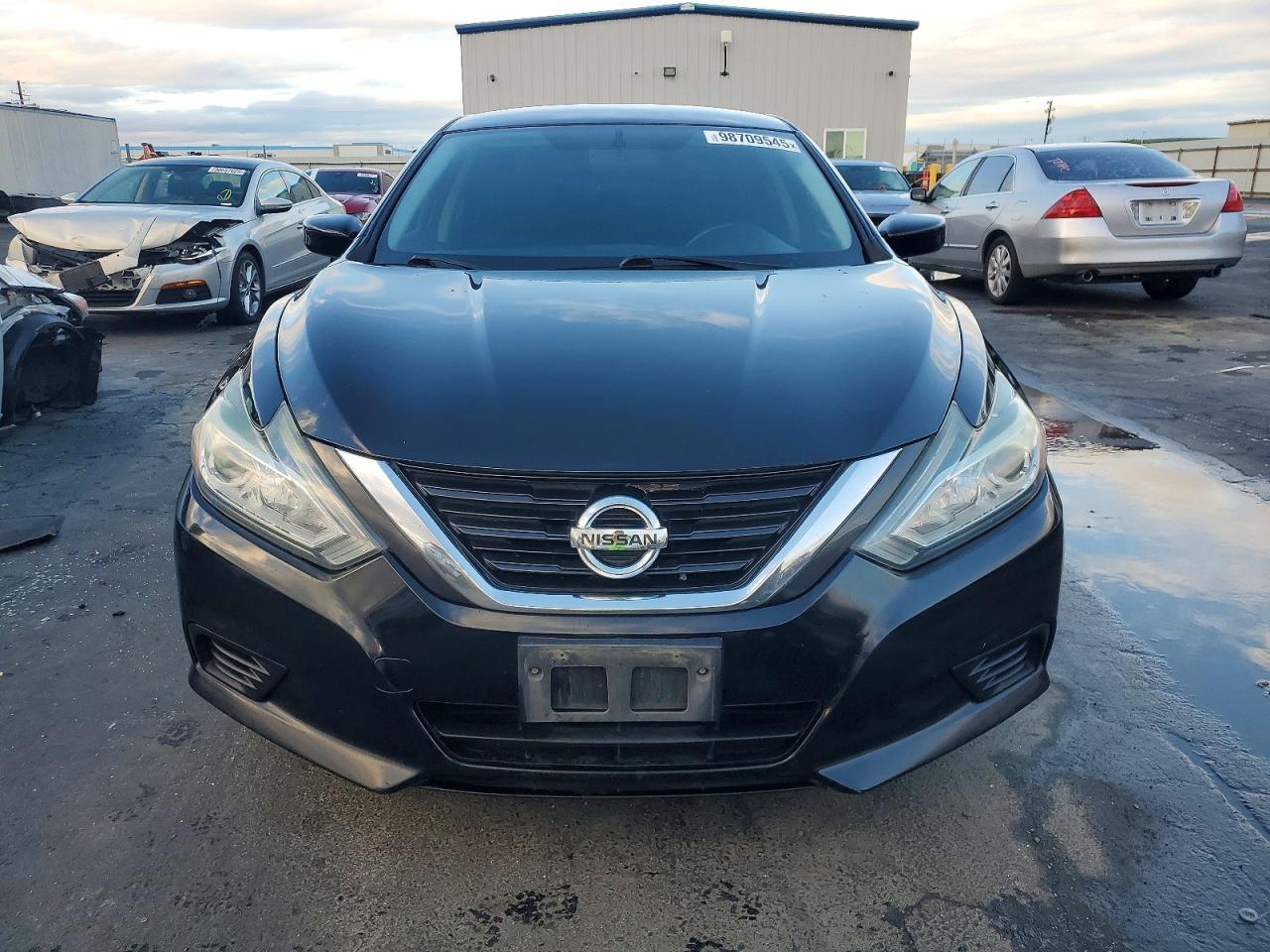 2017 NISSAN ALTIMA