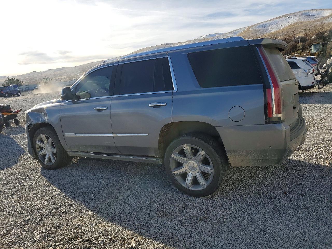 2018 CADILLAC ESCALADE