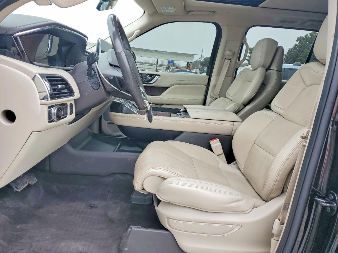 2021 LINCOLN Navigator