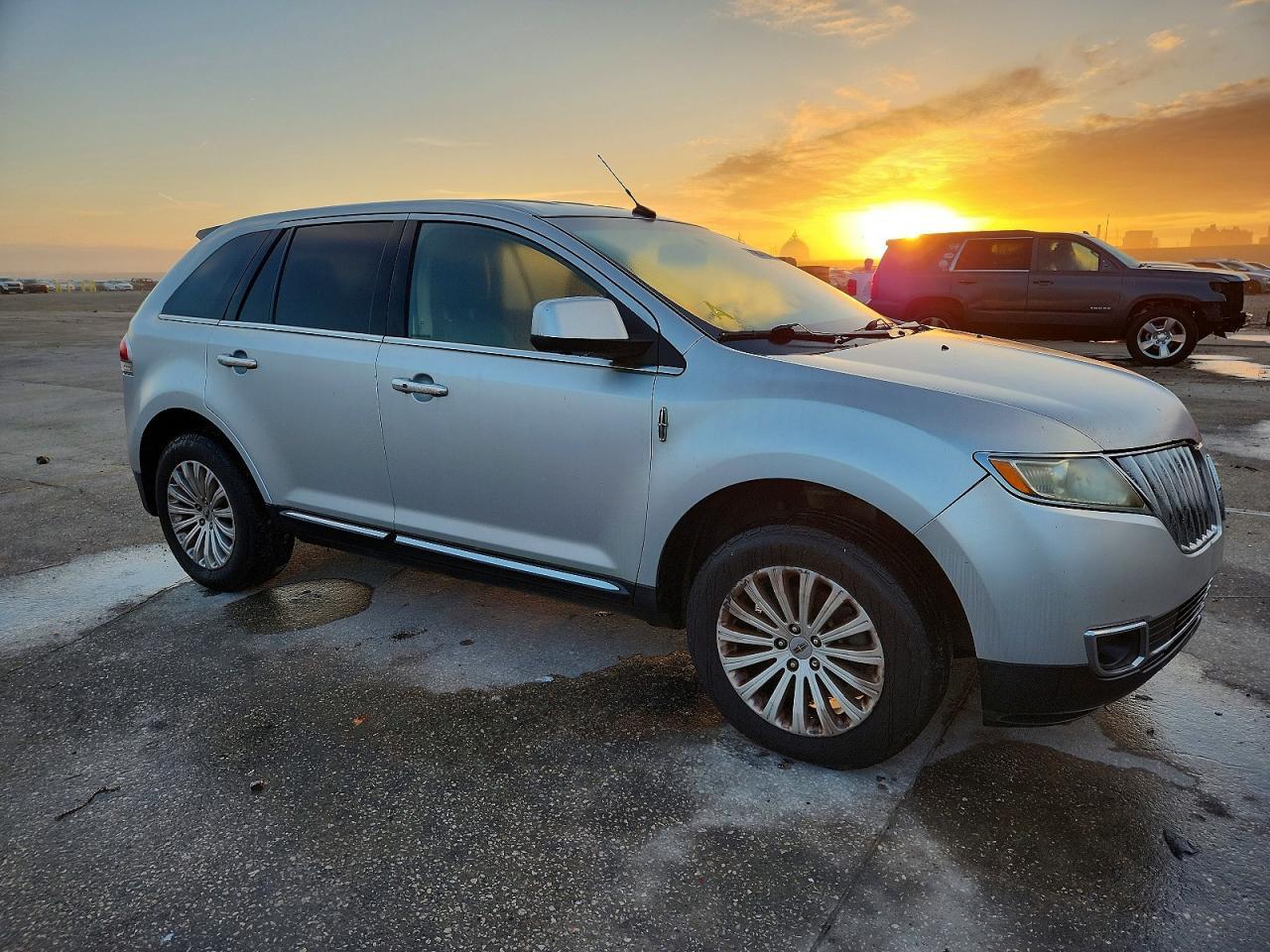 2011 LINCOLN MKX