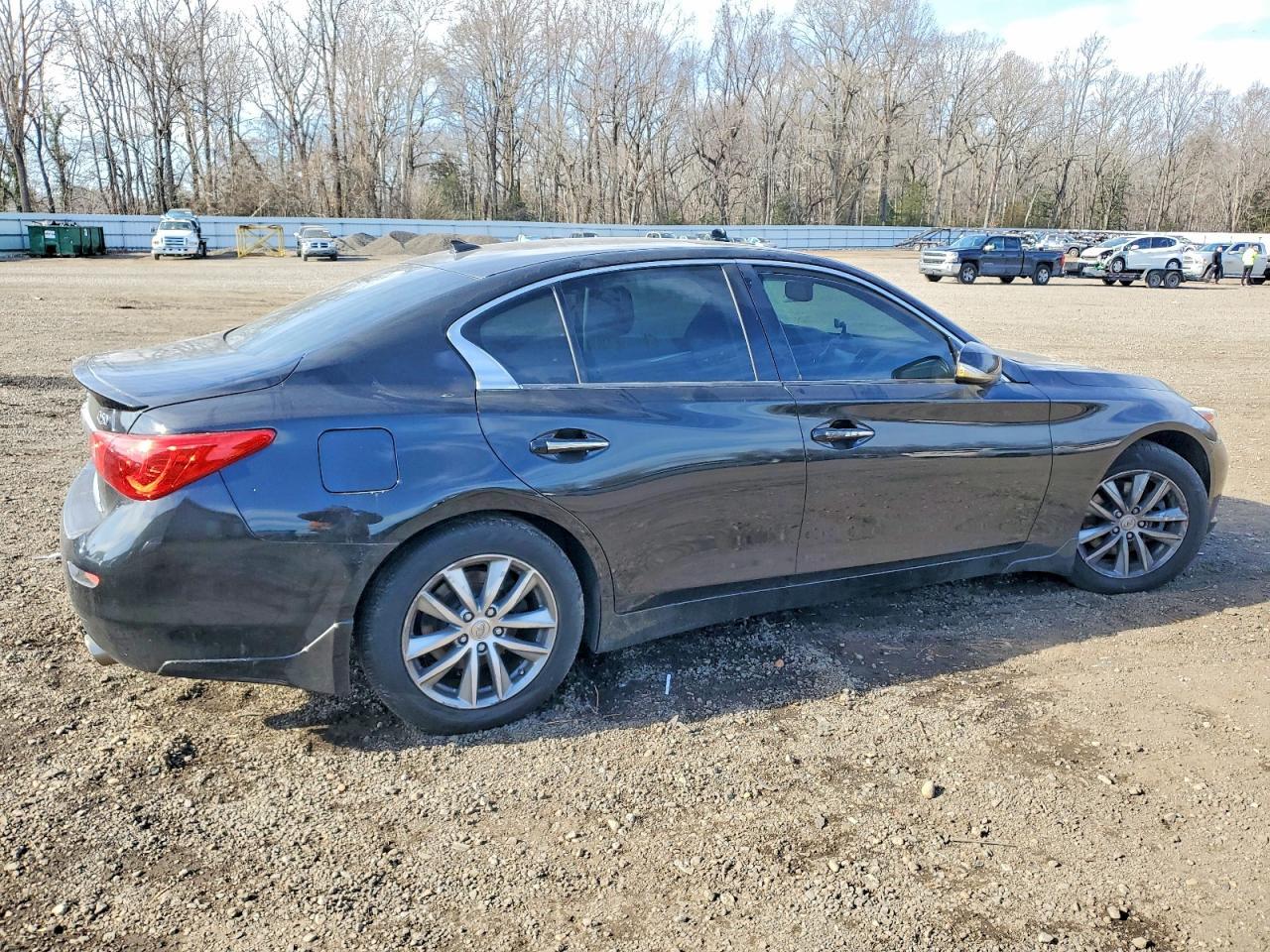 2016 INFINITI Q50