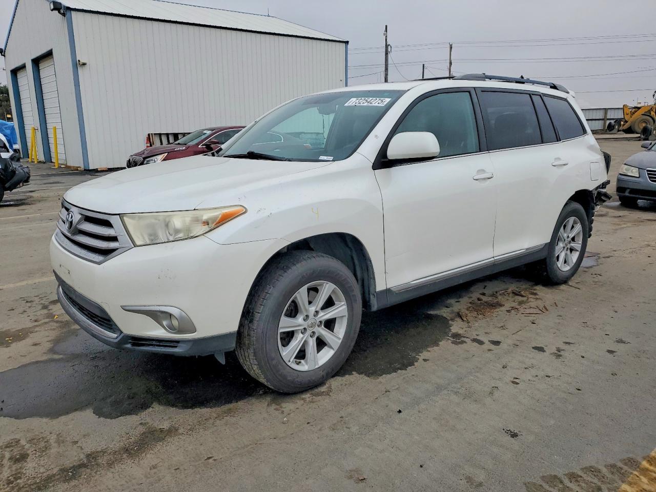 2011 TOYOTA HIGHLANDER
