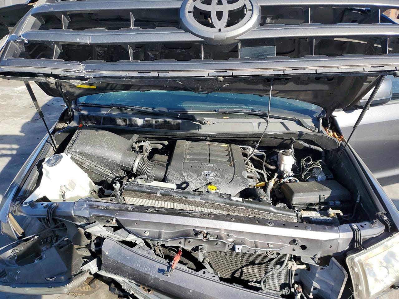 2017 TOYOTA Sequoia