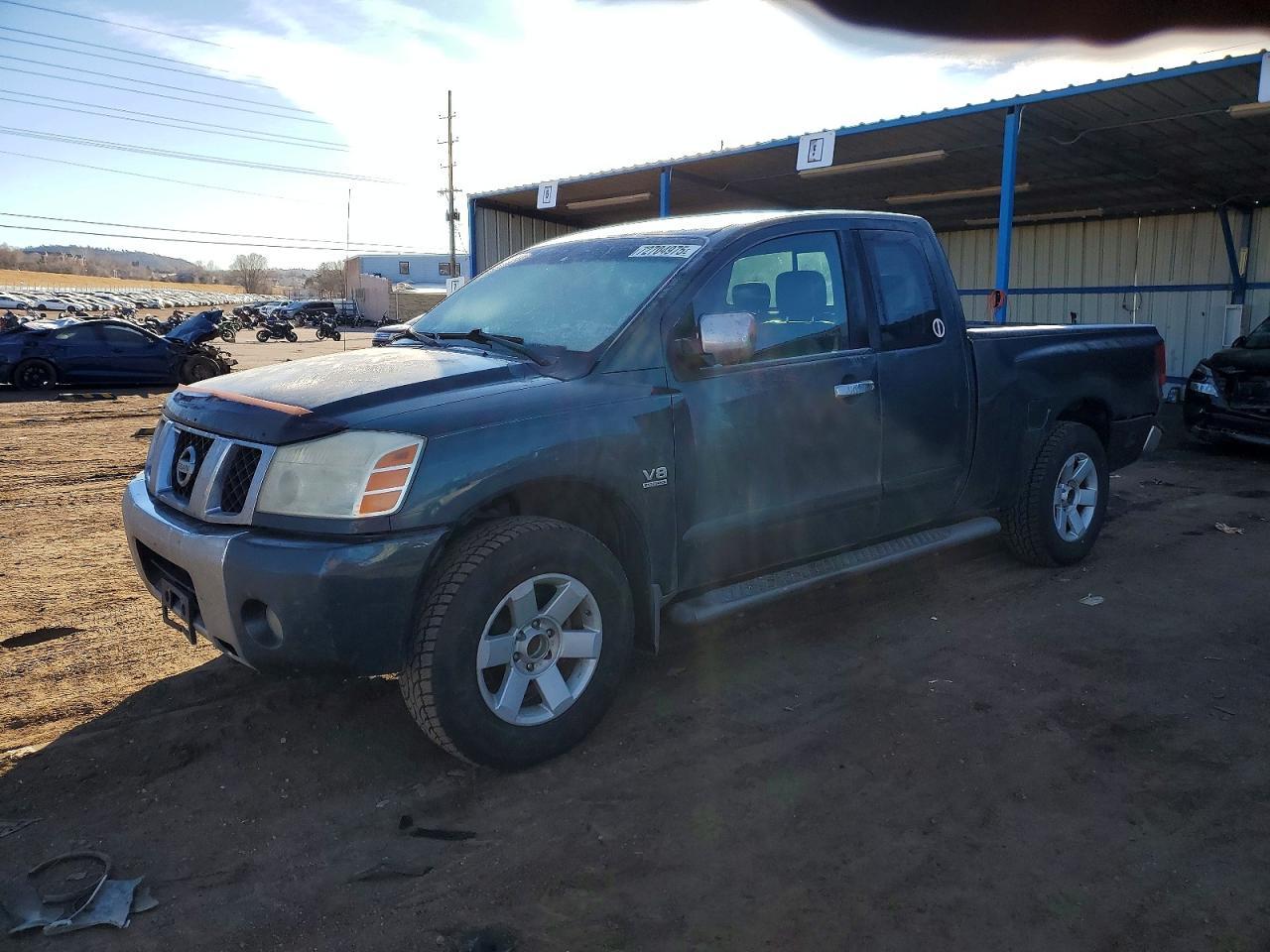 2004 NISSAN Titan