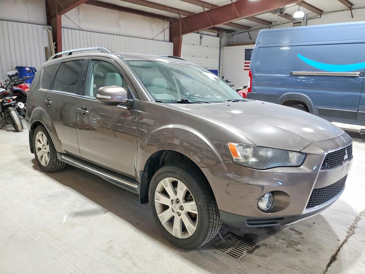2012 MITSUBISHI outlander