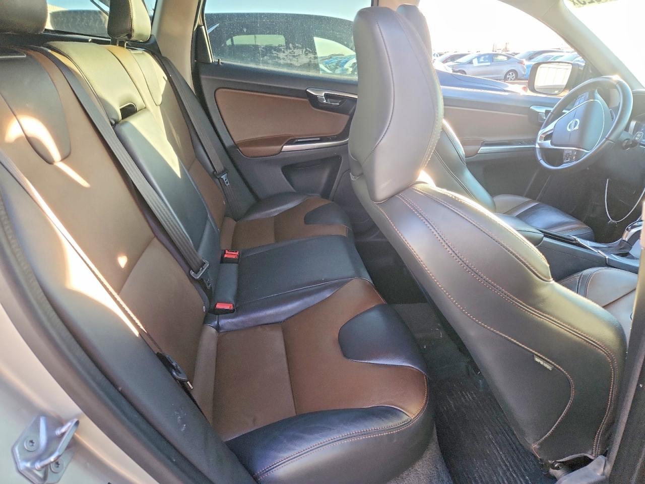 2017 VOLVO XC60