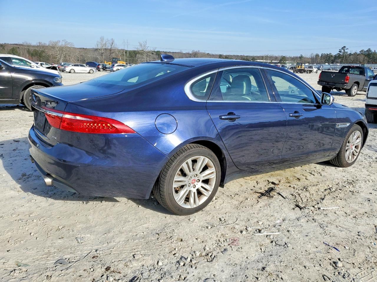 2016 JAGUAR XF