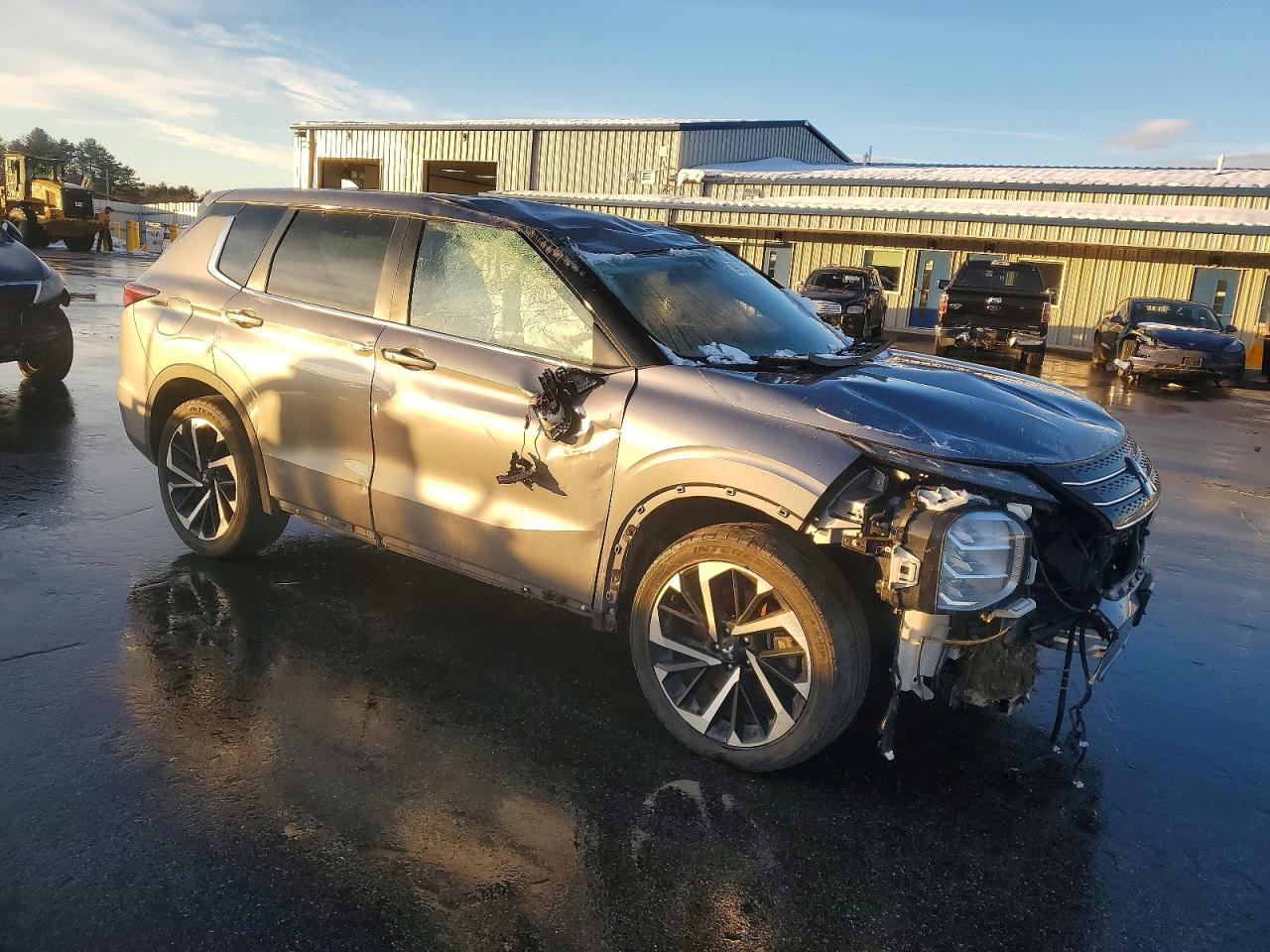 2022 MITSUBISHI outlander