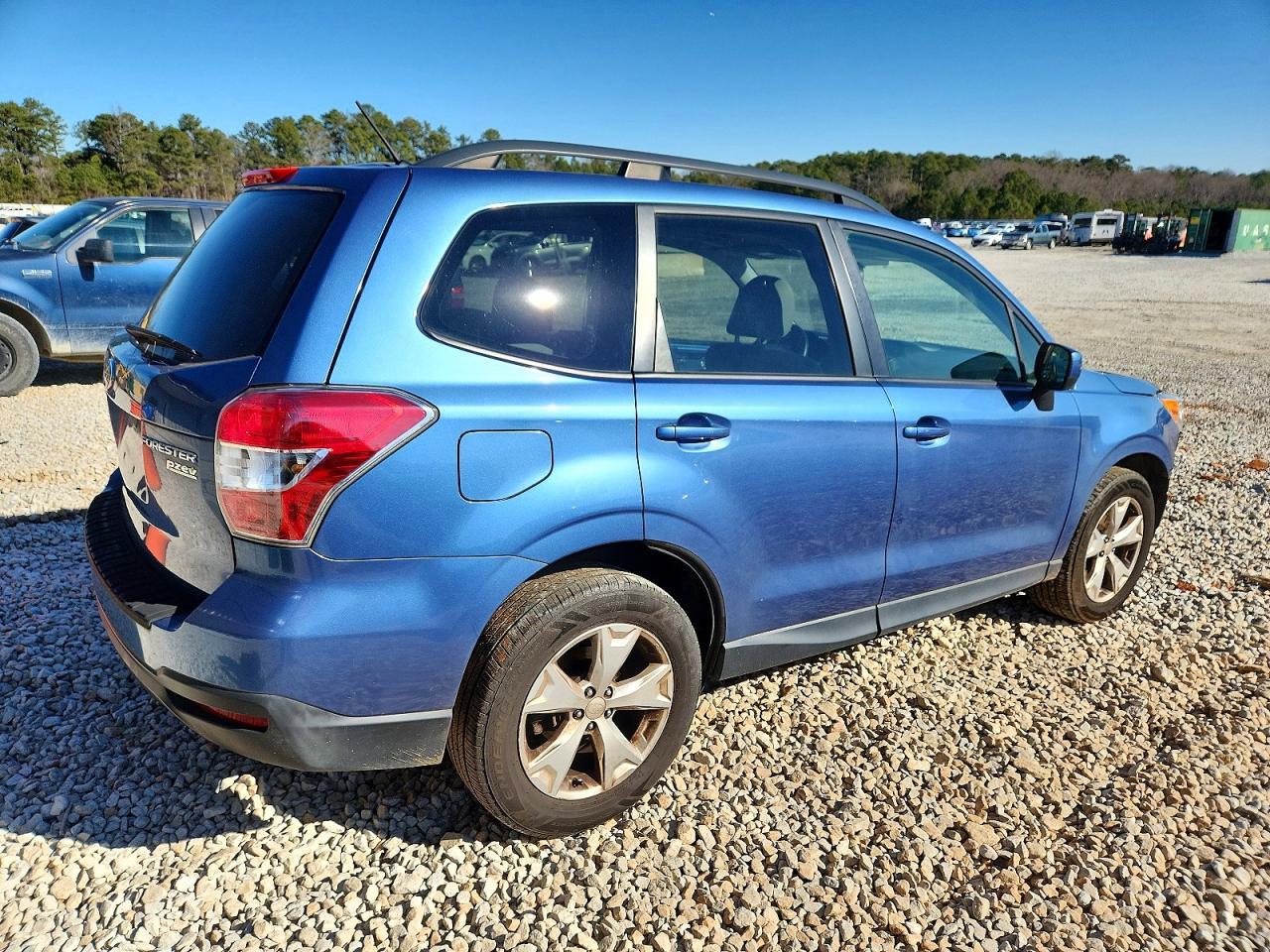 2015 SUBARU FORESTER