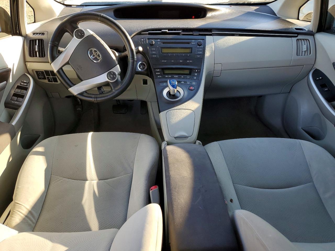 2011 TOYOTA PRIUS
