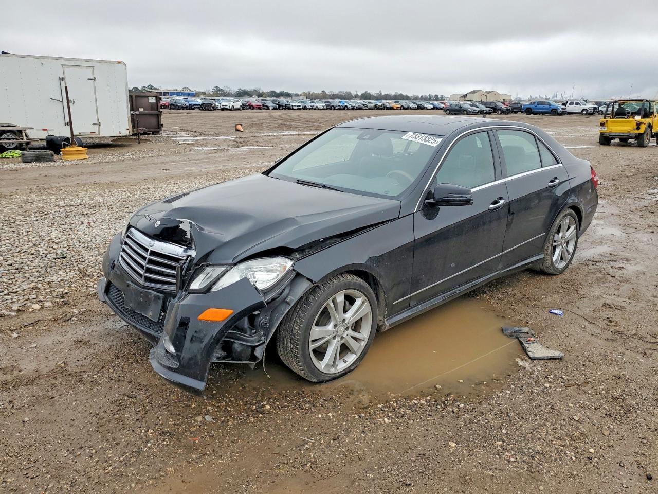 2013 MERCEDES-BENZ E-Class