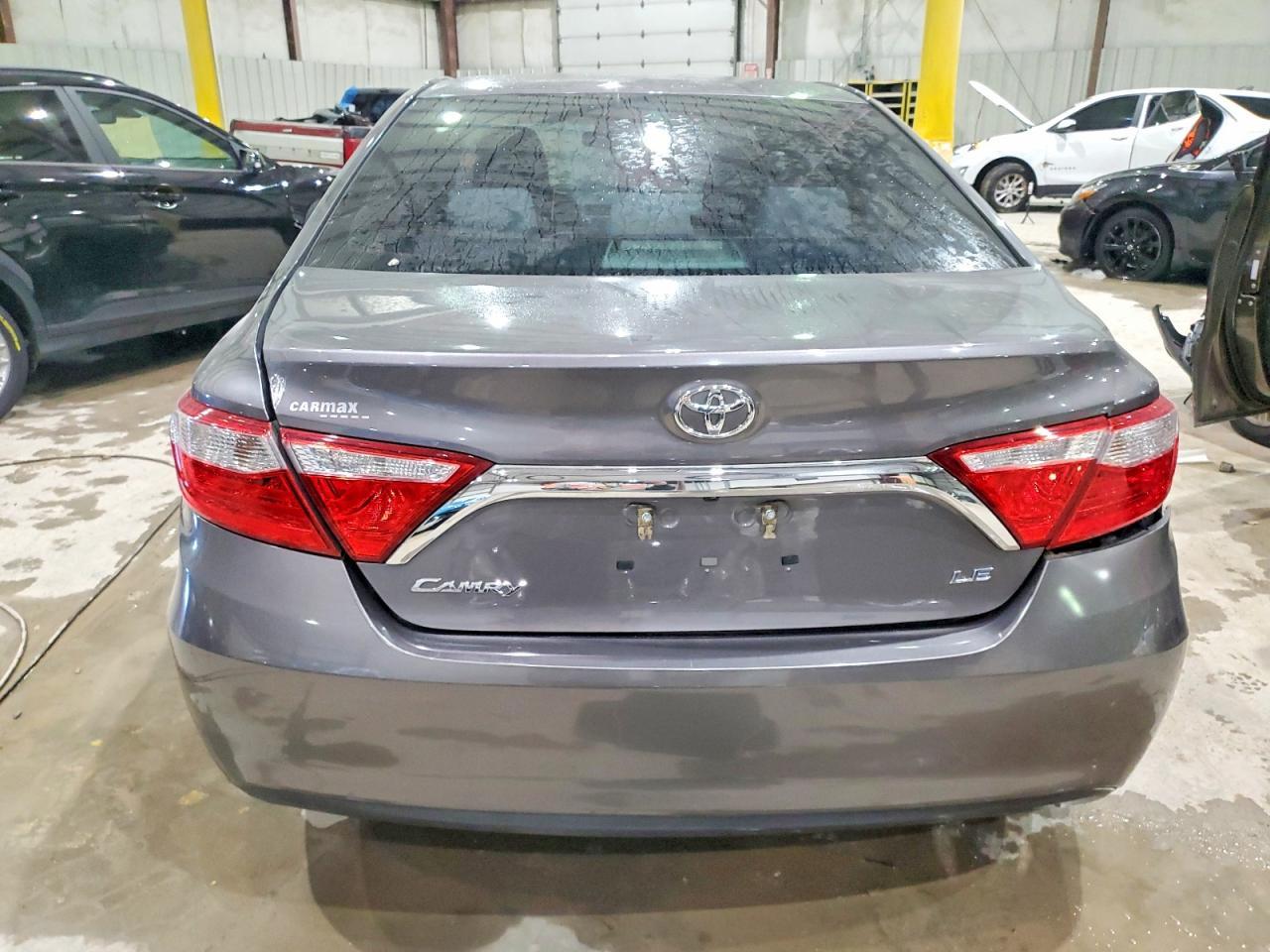 2016 TOYOTA CAMRY