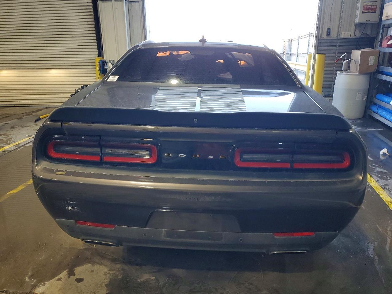 2017 DODGE Challenger