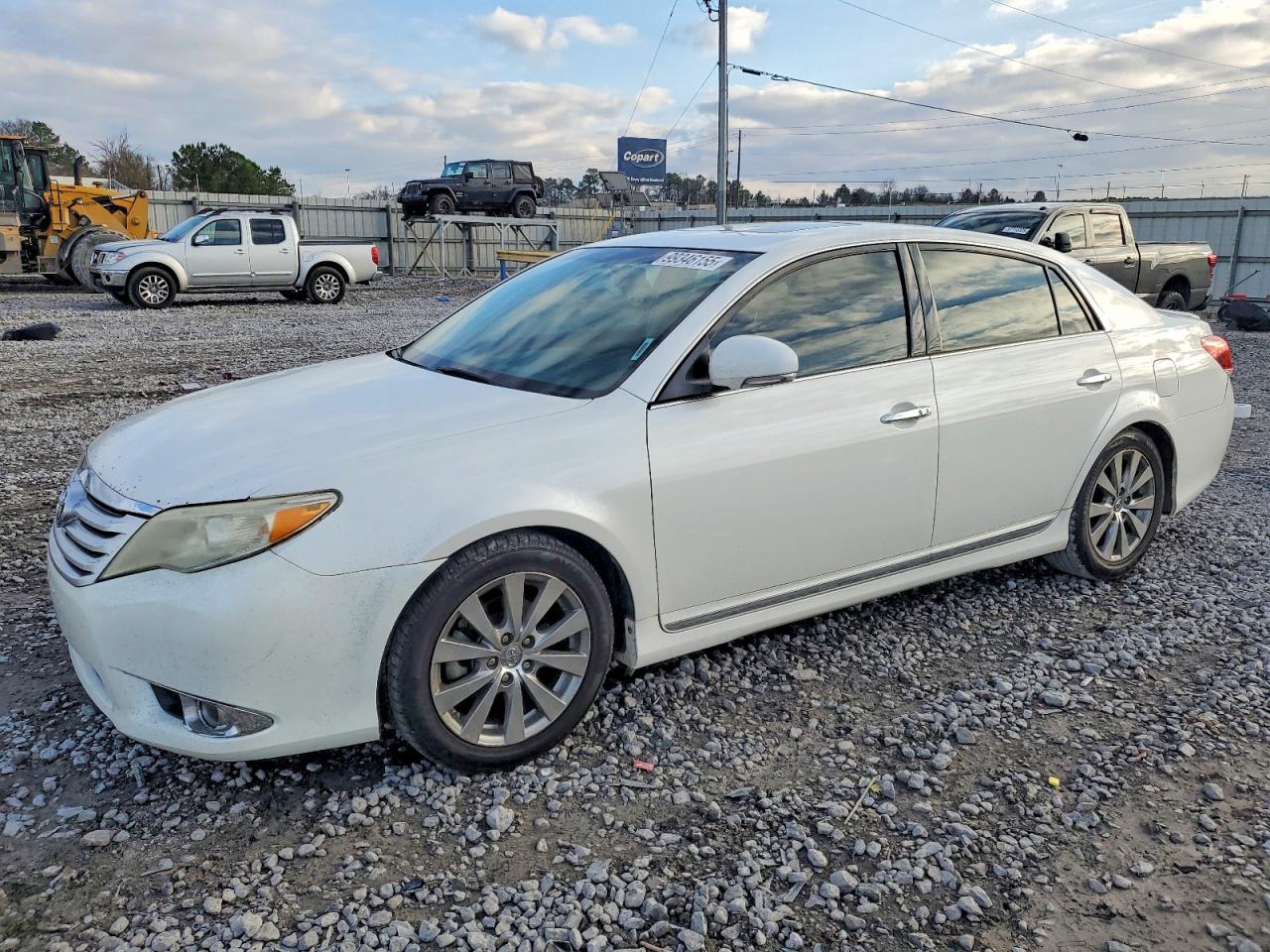 2011 TOYOTA Avalon