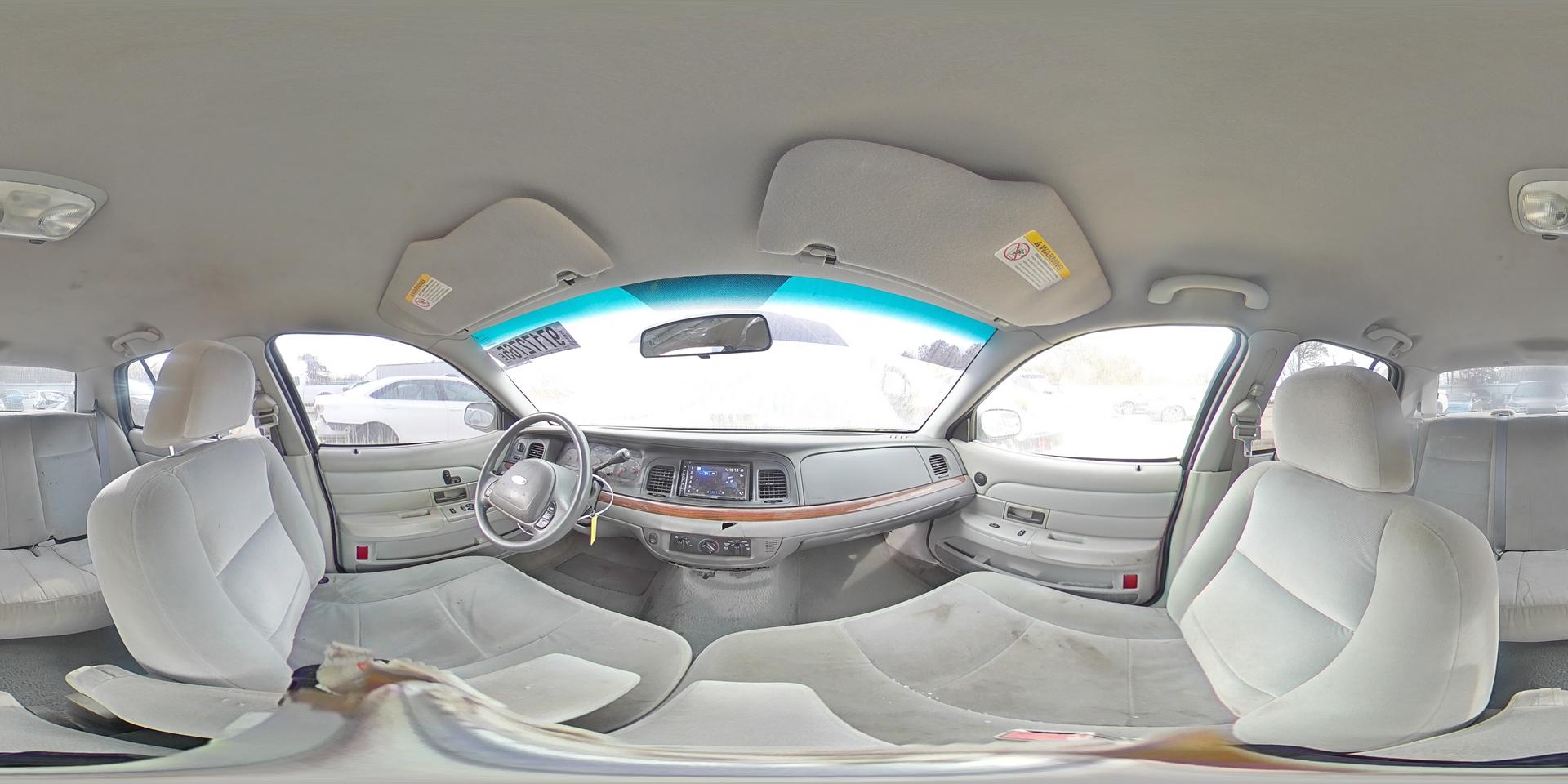 2004 FORD Crown Victoria