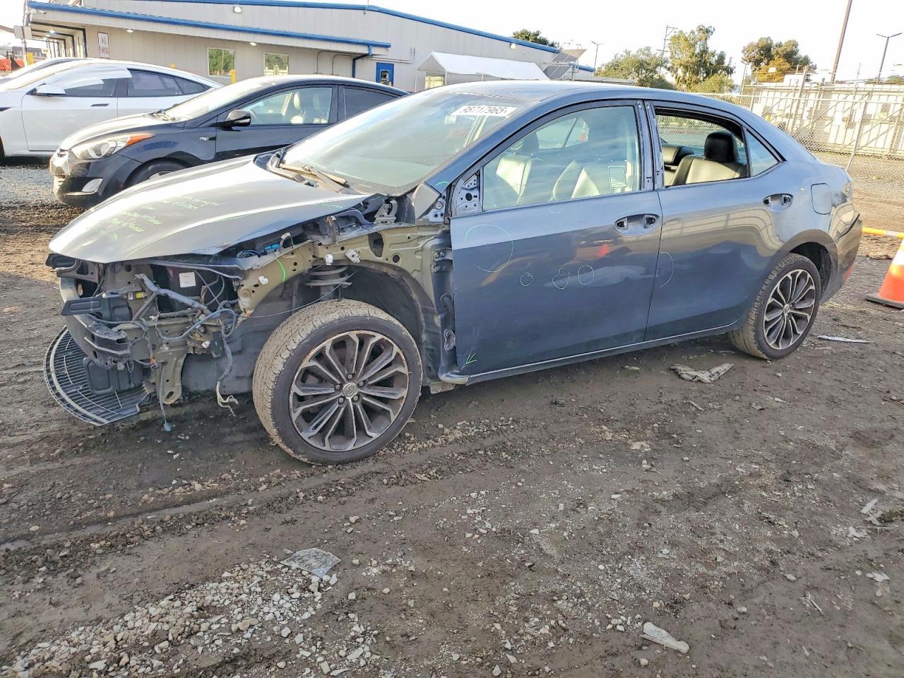 2016 TOYOTA COROLLA