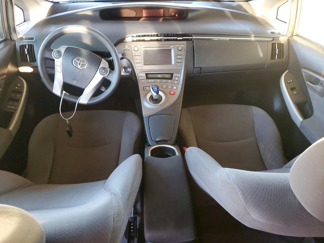 2012 TOYOTA PRIUS