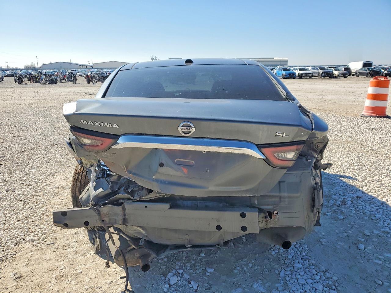 2019 NISSAN Maxima