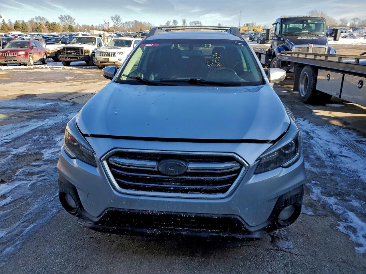 2018 SUBARU Outback