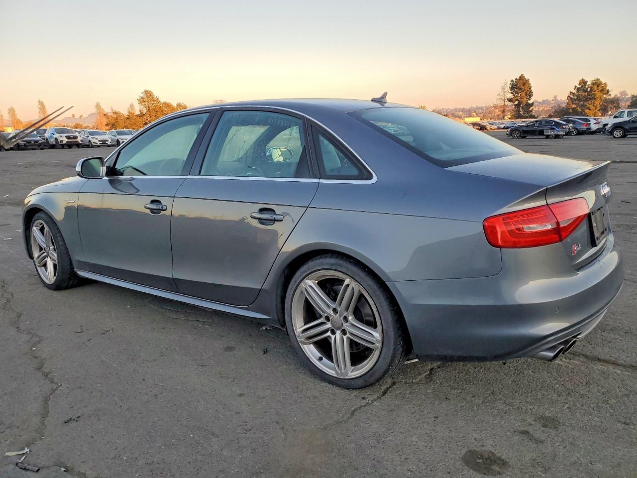 2013 AUDI S4