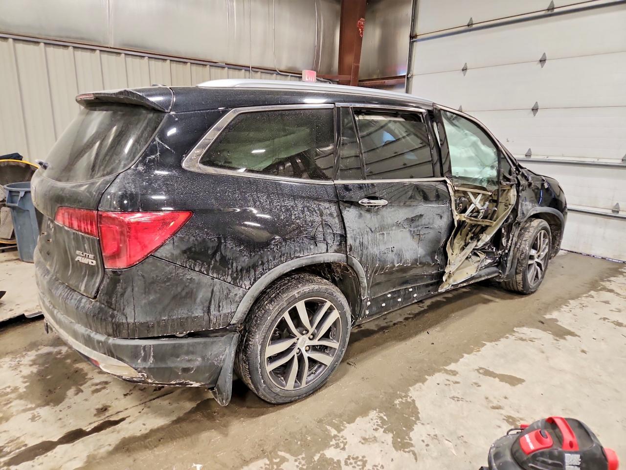 2016 HONDA PILOT