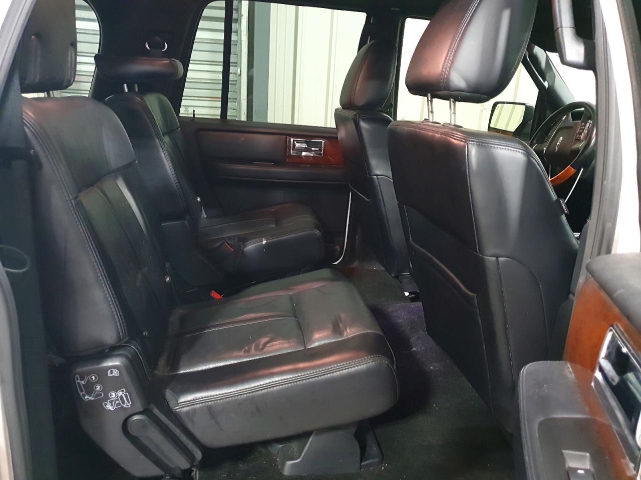 2017 LINCOLN Navigator
