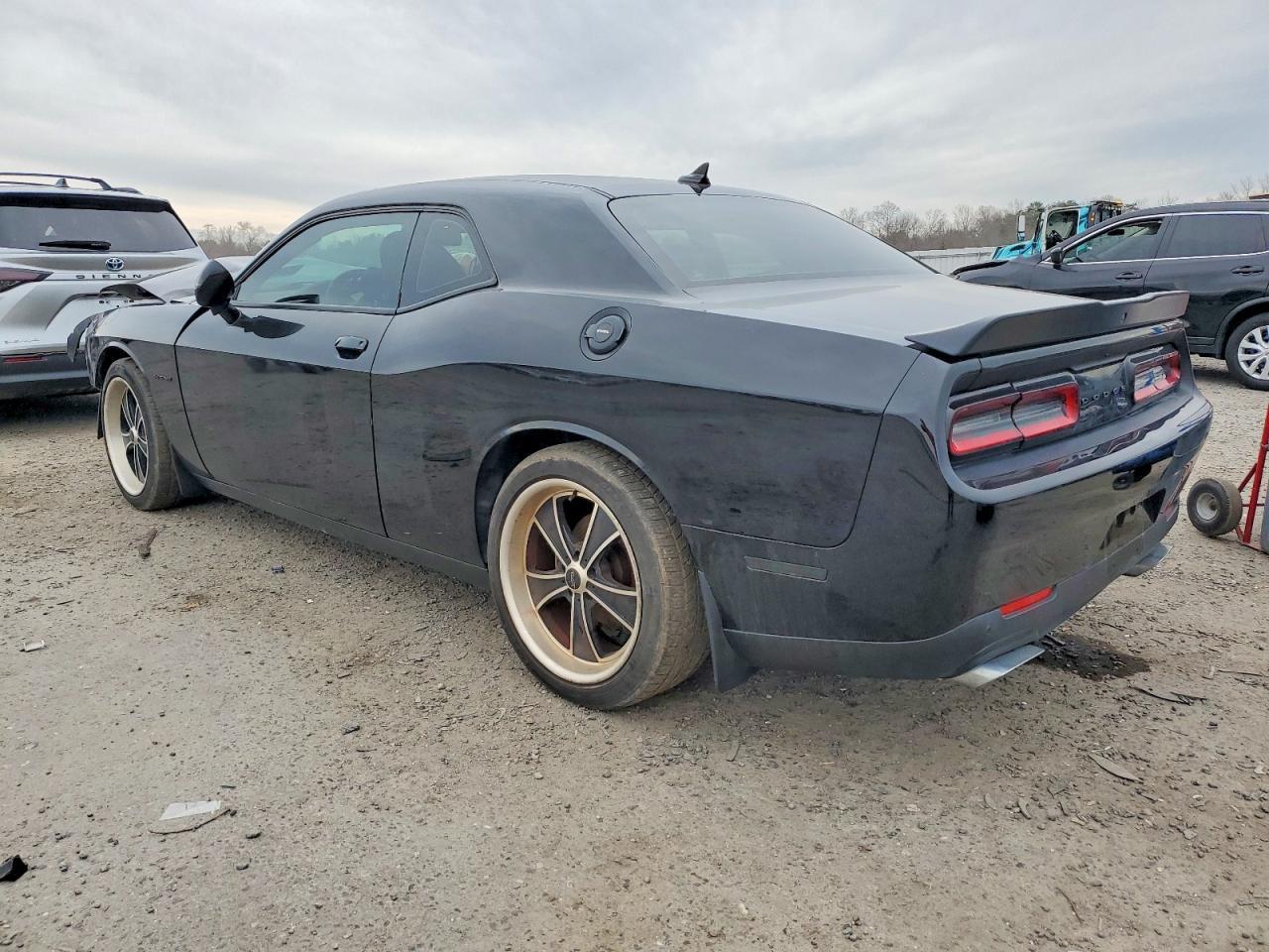 2021 DODGE Challenger