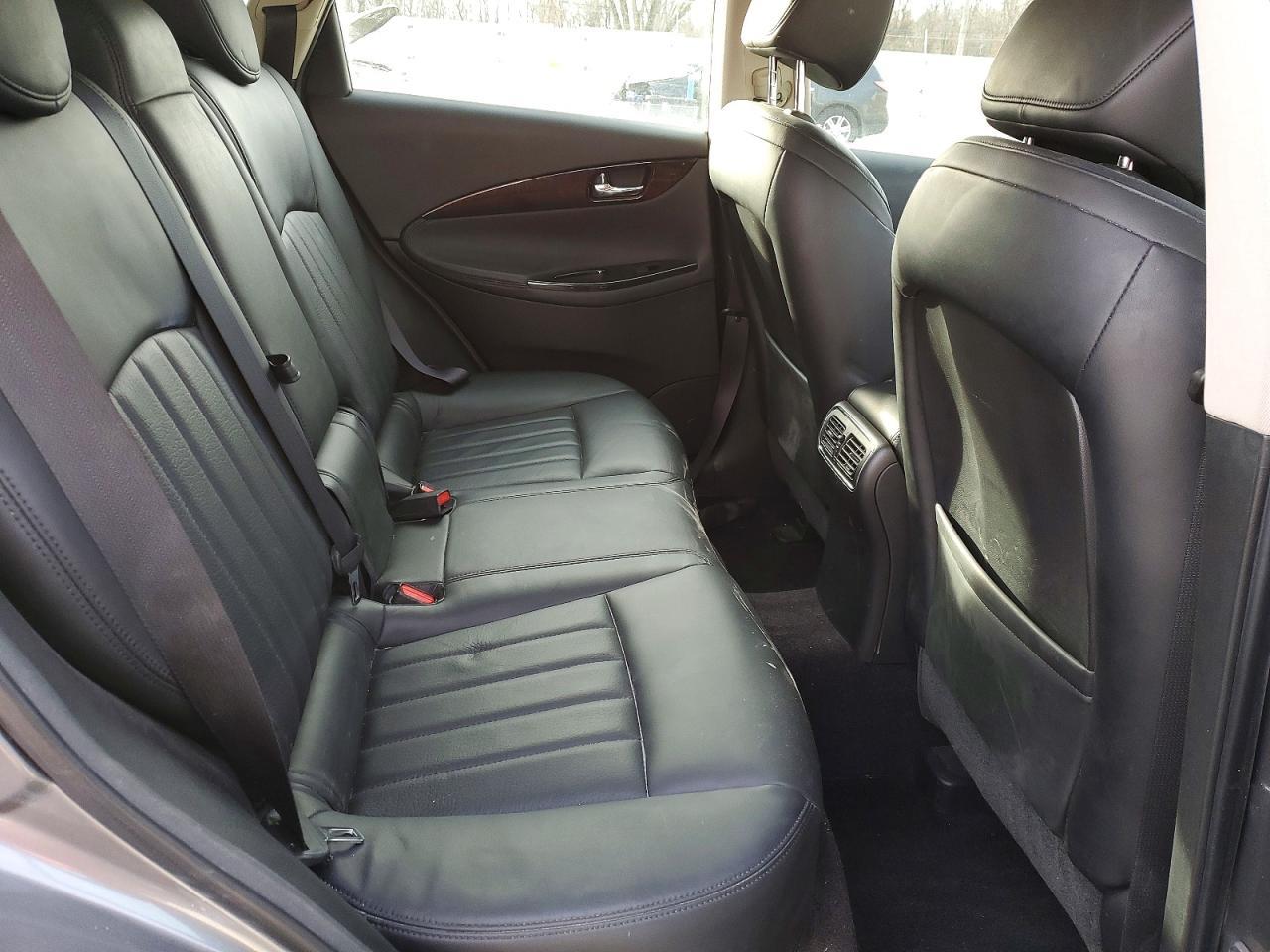 2012 INFINITI EX35