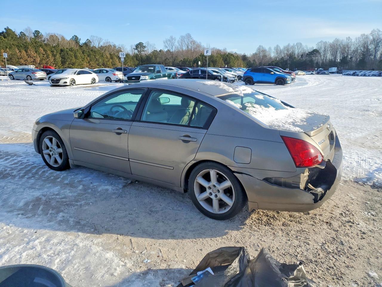 2004 NISSAN Maxima