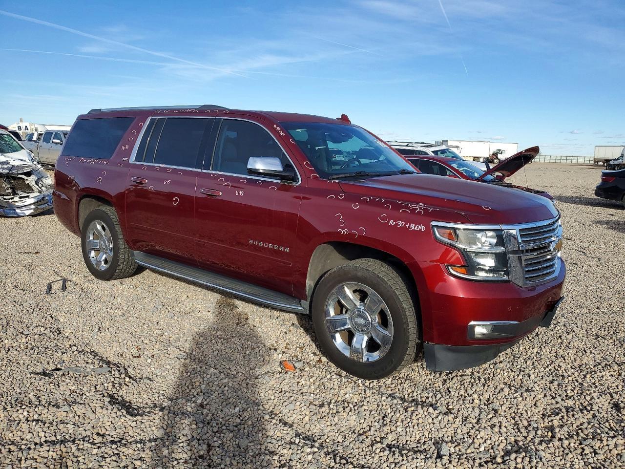2016 CHEVROLET Suburban