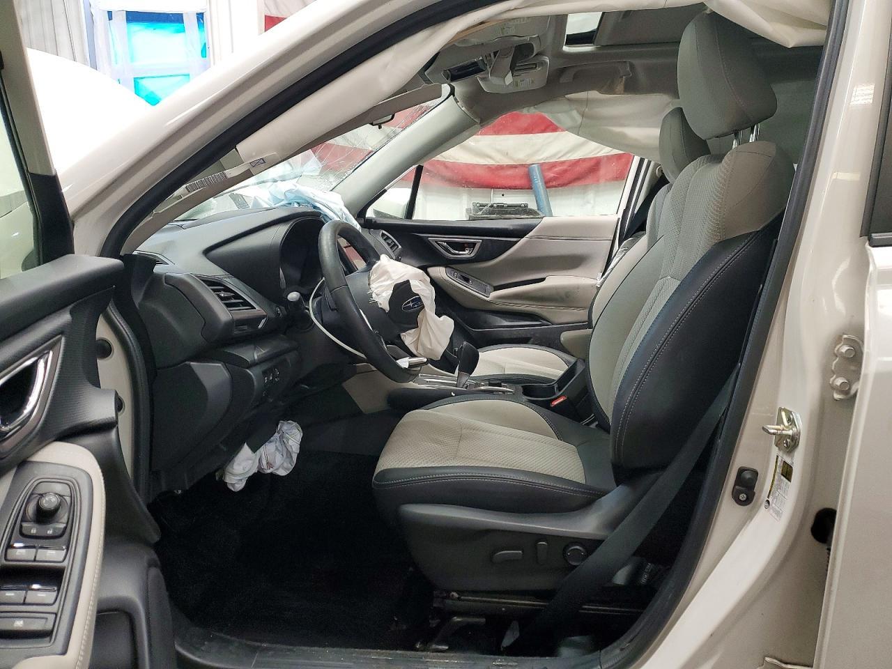 2022 SUBARU FORESTER